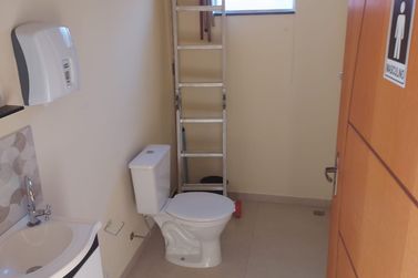 Sala Comercial para alugar - 75m&sup2; - JARDIM ALVIN&Oacute;POLIS