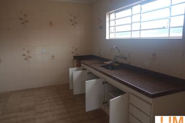 Casa &agrave; venda - 238m&sup2; - Jardim Sui&ccedil;a