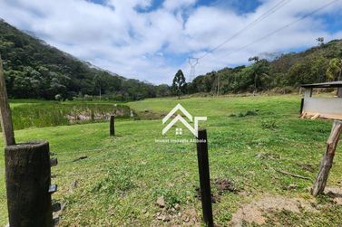 S&iacute;tio &agrave; venda - 532400m&sup2; - Pe&atilde;o