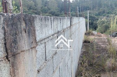 Terreno &agrave; venda - 200m&sup2; - Cachoeirinha