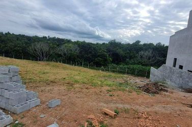 Terreno &agrave; venda - 360m&sup2; - Cachoeira