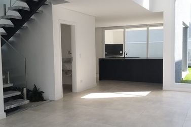 Casa &agrave; venda - 343m&sup2; - JARDIM DONA CARMELA