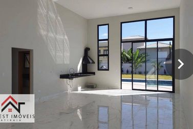 Casa &agrave; venda - 220m&sup2; - Condom&iacute;nio Shambala III