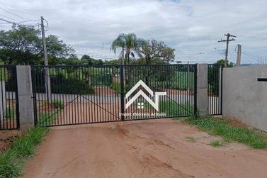 Ch&aacute;cara &agrave; venda - 455m&sup2; - Ponte Alta