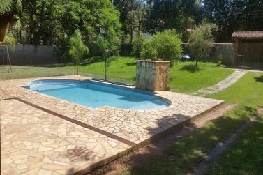 Ch&aacute;cara &agrave; venda - 374m&sup2; - Jardim Suely