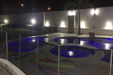 Casa &agrave; venda - 800m&sup2; - Condominio Shambala III
