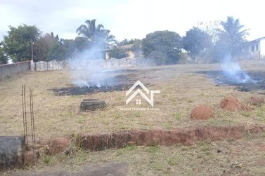 Terreno &agrave; venda - 1933m&sup2; - Ch&aacute;caras Fern&atilde;o Dias