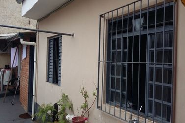 Casa &agrave; venda - 140m&sup2; - Jardim Alvin&oacute;polis