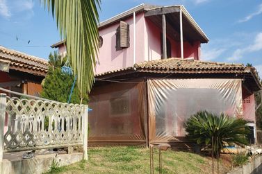 Casa &agrave; venda - 150m&sup2; - VIT&Oacute;RIA R&Eacute;GIA
