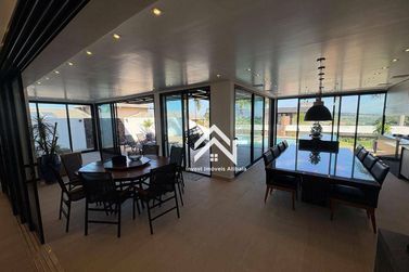 Casa &agrave; venda - 365m&sup2; - Condom&iacute;nio Shambala III