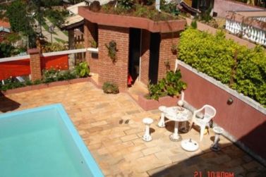 Casa &agrave; venda - 306m&sup2; - Condominio Portal das Hortencias