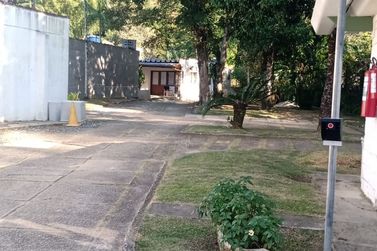 Casa &agrave; venda - LAZARO