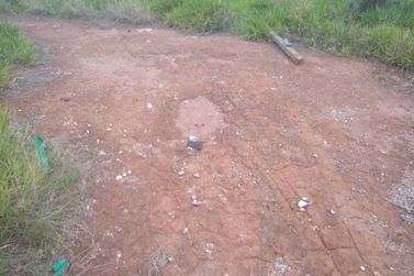 Terreno &agrave; venda - 600m&sup2; - ALVIN&Oacute;POLIS