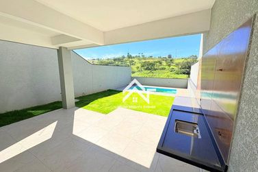Casa &agrave; venda - 126m&sup2; - Nova Cerejeiras