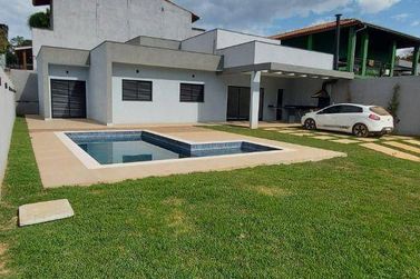 Casa &agrave; venda - 135m&sup2; - Port&atilde;o