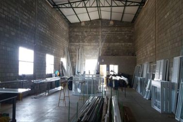 Sal&atilde;o Comercial para alugar - 688m&sup2; - Centro