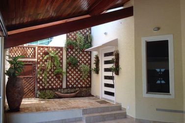 Casa &agrave; venda - 350m&sup2; - Jardim Eneide