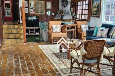 Ch&aacute;cara &agrave; venda - 1060m&sup2; - Jardim Centen&aacute;rio