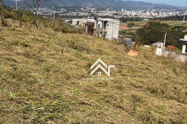 Terreno &agrave; venda - 380m&sup2; - Atibaia Belvedere