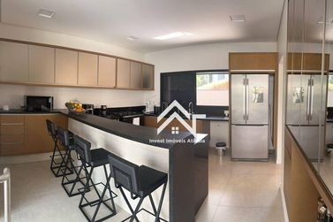 Casa &agrave; venda - 730m&sup2; - Condominio Porto Atibaia