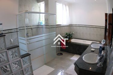 Casa para alugar - 401m&sup2; - Vila Petr&oacute;polis