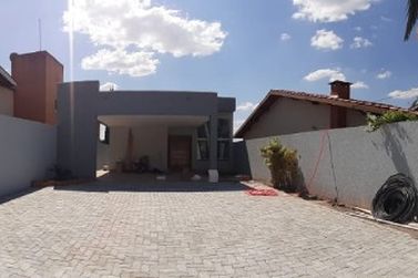 Casa &agrave; venda - 424m&sup2; - VILA ESPERIA OU GIGLIO