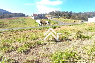 Terreno &agrave; venda - 300m&sup2; - Condom&iacute;nio Portal Lamis