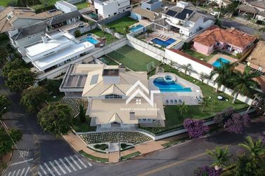 Casa &agrave; venda - 566m&sup2; - Parque Res Shambala