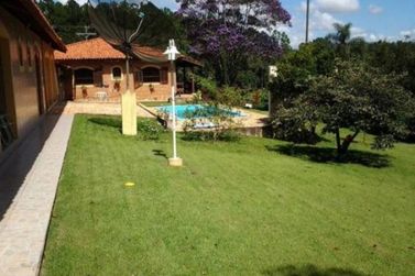 Ch&aacute;cara &agrave; venda - 420m&sup2; - Vale dos Pinheiros
