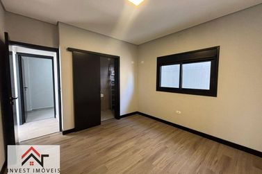 Casa &agrave; venda - 246m&sup2; - Condominio Alto da Floresta
