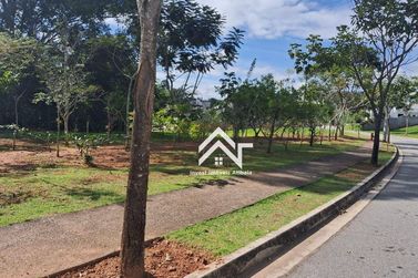 Terreno &agrave; venda - 383m&sup2; - N&uacute;cleo Residencial Jo&atilde;o Corradine