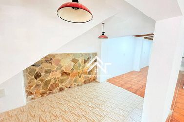 Sal&atilde;o Comercial para alugar - 255m&sup2; - Centro