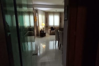 Sobrado &agrave; venda - JARDIM DOS PINHEIROS