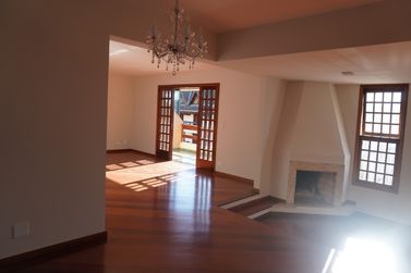 Apartamento &agrave; venda - 178m&sup2; - ITAPETINGA