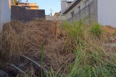 Terreno &agrave; venda - 206m&sup2; - Nova Cerejeiras