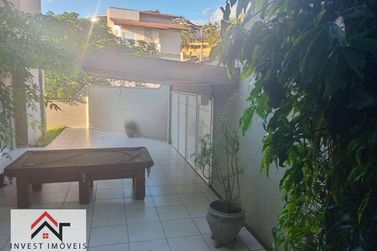 Casa &agrave; venda - 420m&sup2; - Parque Arco Iris