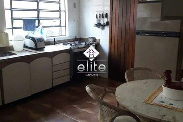 Ch&aacute;cara &agrave; venda - 868m&sup2; - VILA PETROPOLIS