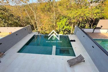 Casa para alugar - 228m&sup2; - Rio Abaixo