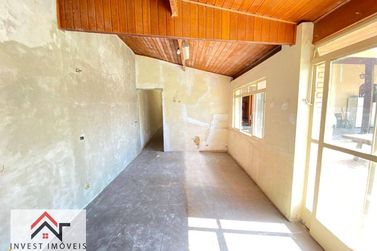 Casa para alugar - 700m&sup2; - Vila Petr&oacute;polis