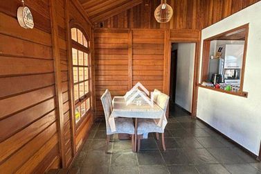 Casa para alugar - 180m&sup2; - Vila Petr&oacute;polis