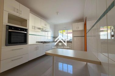 Casa para alugar - 170m&sup2; - Jardim dos Pinheiros