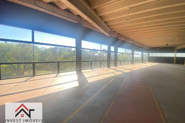 Sal&atilde;o Comercial para alugar - 1100m&sup2; - Caetetuba