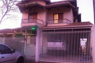 Casa &agrave; venda - 323m&sup2; - Jardim Jaragu&aacute;