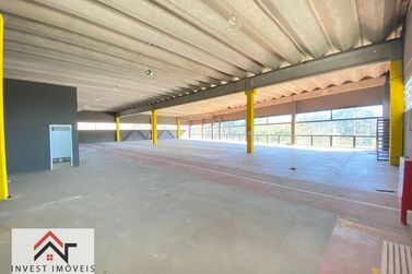 Sal&atilde;o Comercial para alugar - 1100m&sup2; - Caetetuba