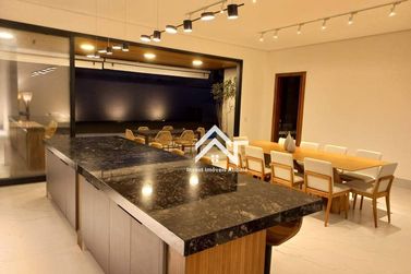Casa &agrave; venda - 390m&sup2; - Condom&iacute;nio Itapor&atilde;