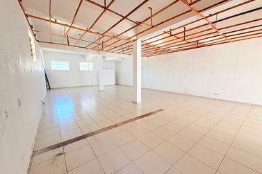 Sal&atilde;o Comercial para alugar - 220m&sup2; - Jardim Imperial