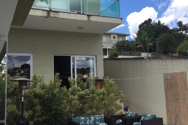 Casa &agrave; venda - 265m&sup2; - Jd das Flores