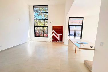 Casa &agrave; venda - 153m&sup2; - Jardim Jaragu&aacute;