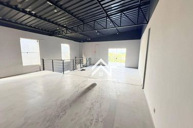 Sal&atilde;o Comercial para alugar - 187m&sup2; - Nova Atibaia