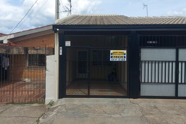 Casa para alugar - 70m&sup2; - JARDIM DAS CEREJEIRAS